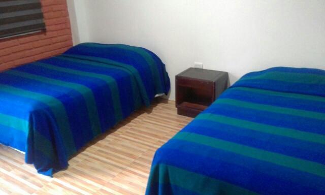 Hostal Las Velas Hotel Manta Exterior photo
